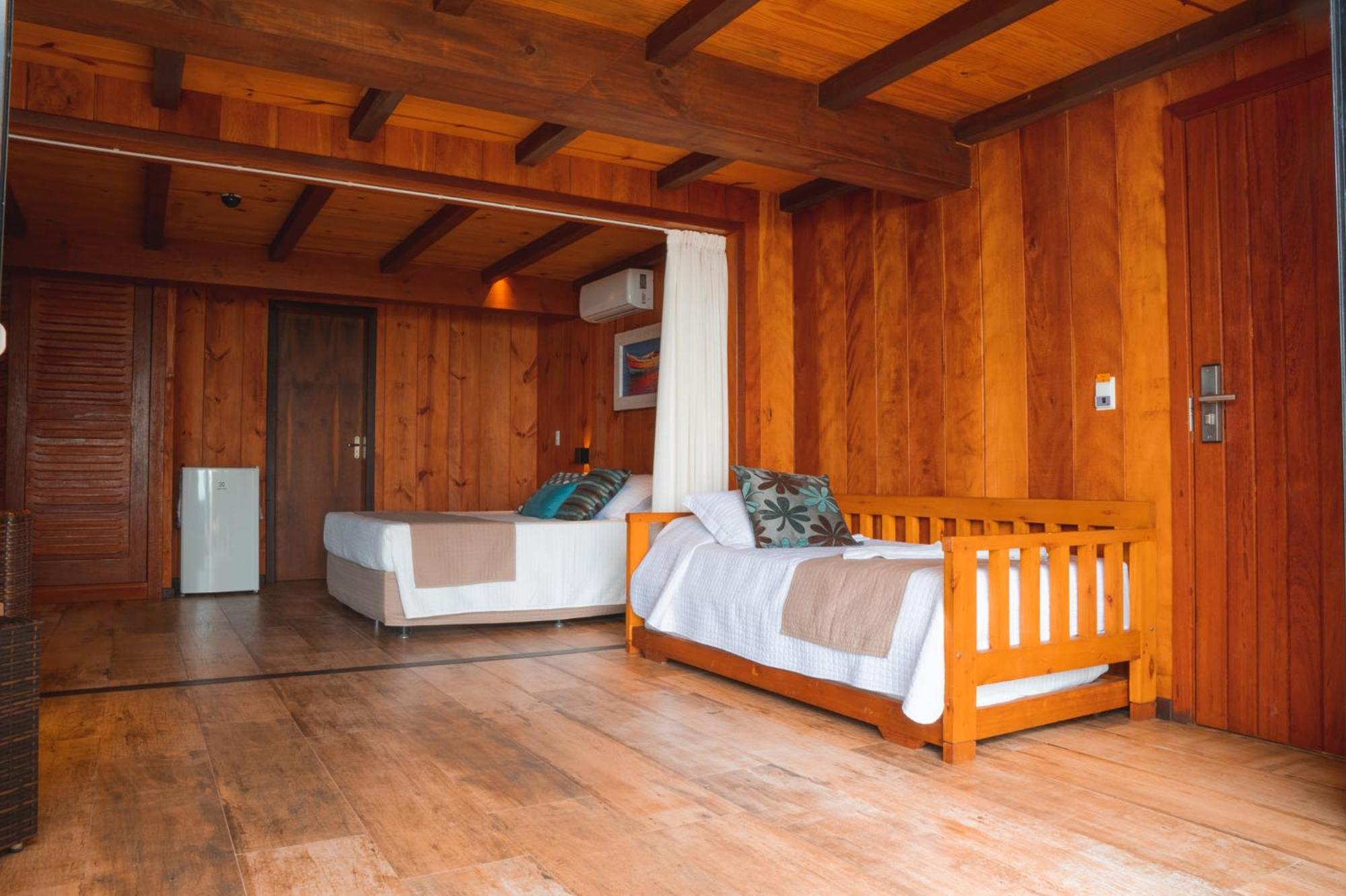 Hotel Atalaia do Mariscal Bombinhas Habitación foto